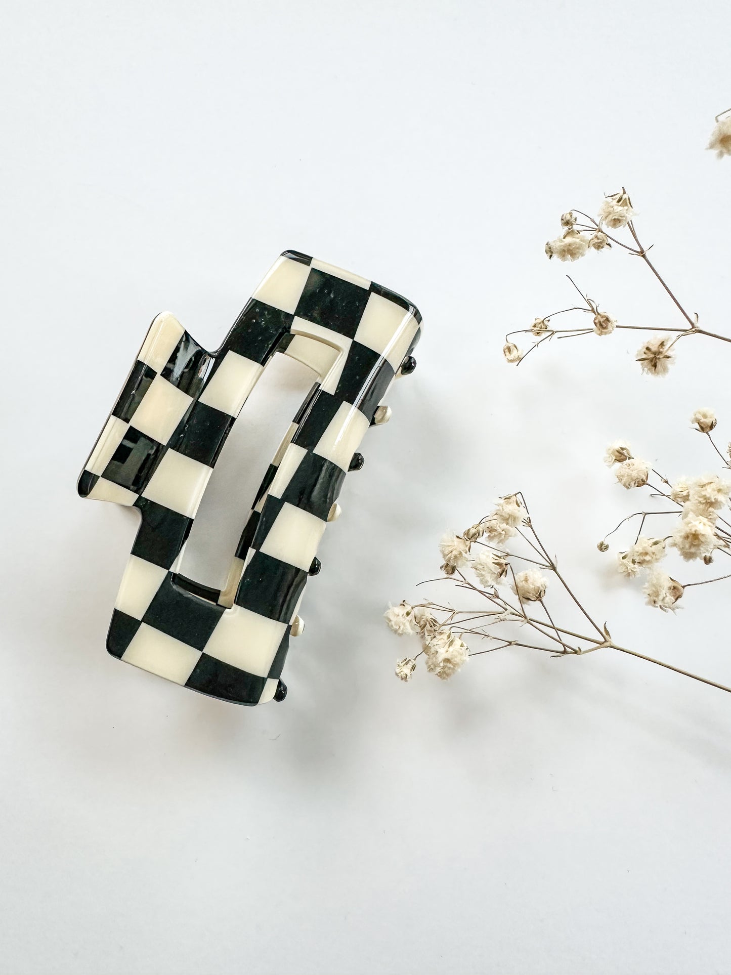 Black & White Checkered Claw Clip